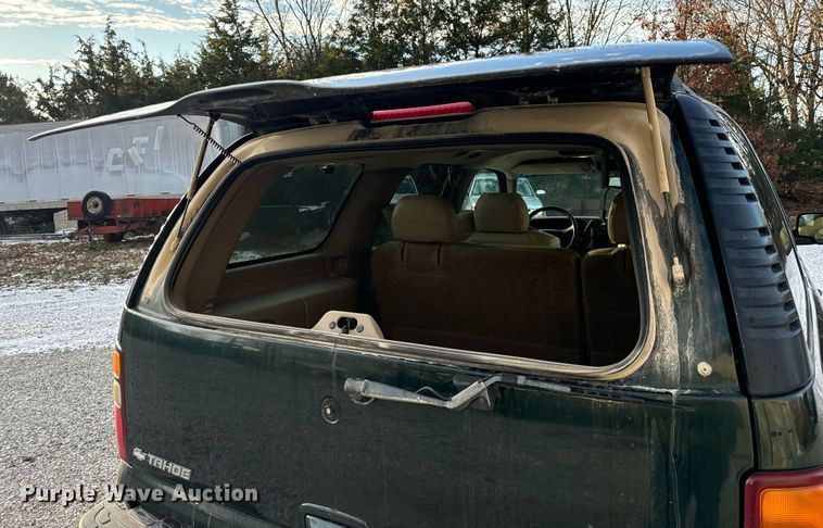 image for item DP6795 2001 Chevrolet Tahoe SUV