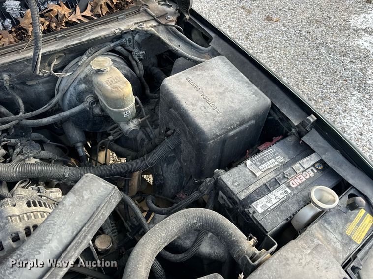 image for item DP6795 2001 Chevrolet Tahoe SUV