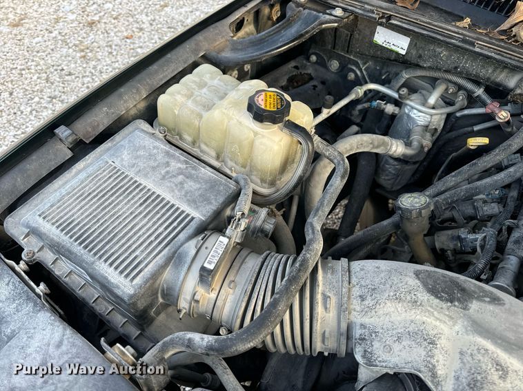 image for item DP6795 2001 Chevrolet Tahoe SUV