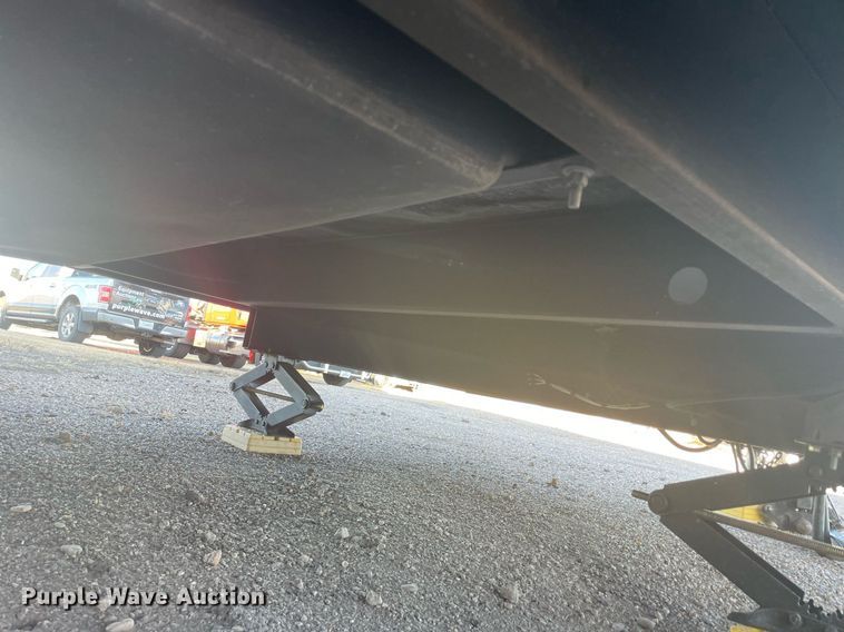 image for item DQ3120 1998 Coachmen Royal 97 RK camper