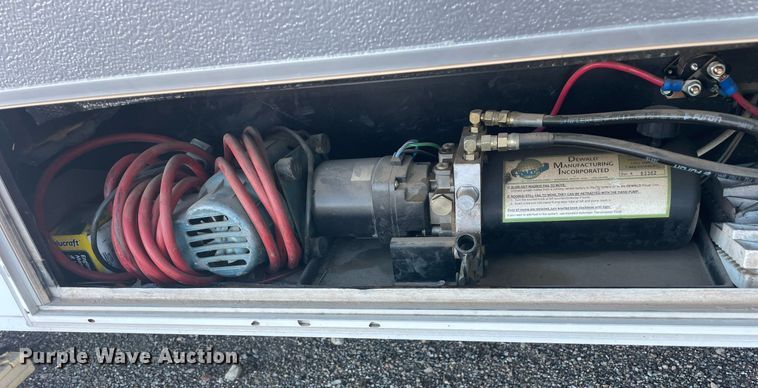 image for item DQ3120 1998 Coachmen Royal 97 RK camper