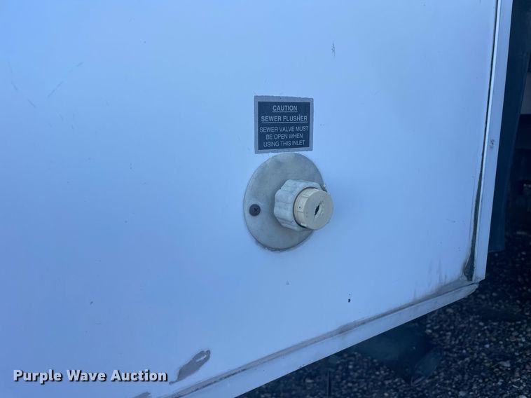 image for item DQ3120 1998 Coachmen Royal 97 RK camper