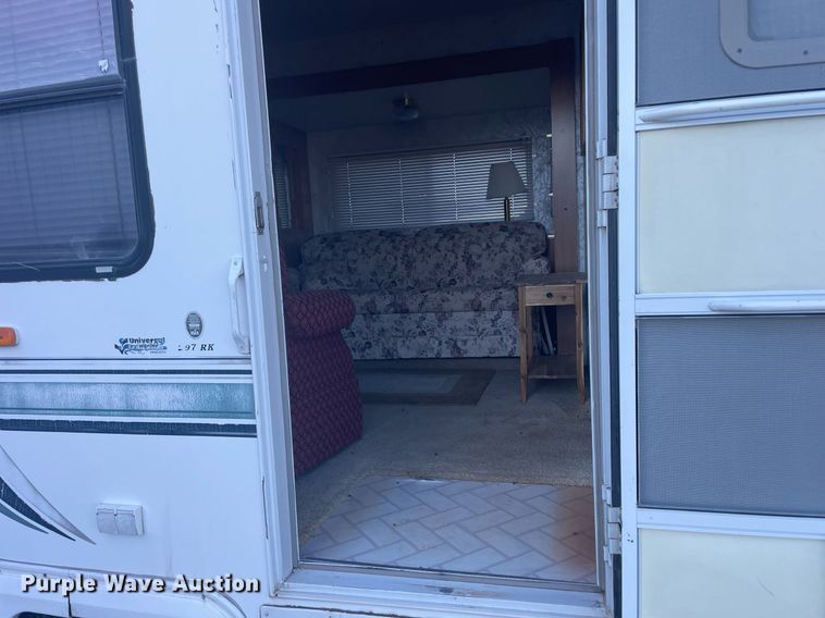 image for item DQ3120 1998 Coachmen Royal 97 RK camper