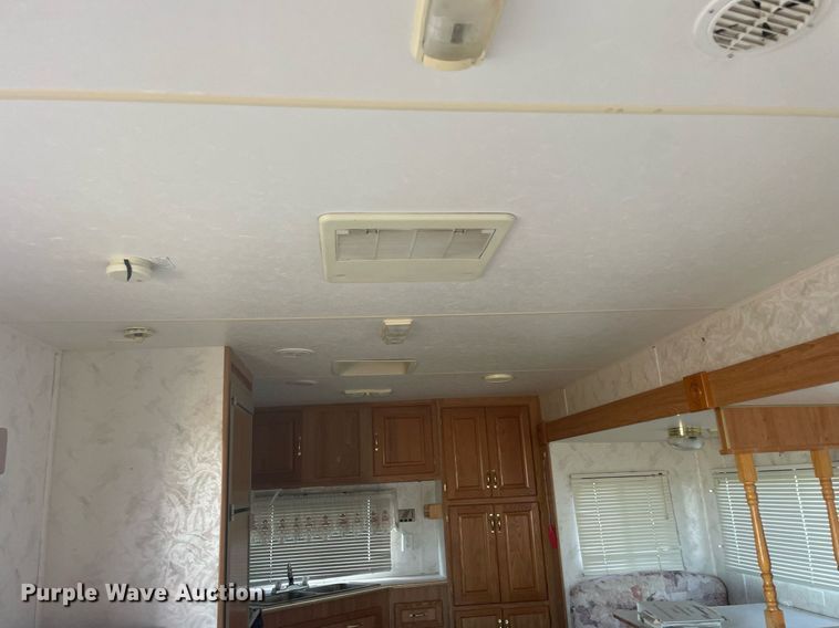 image for item DQ3120 1998 Coachmen Royal 97 RK camper