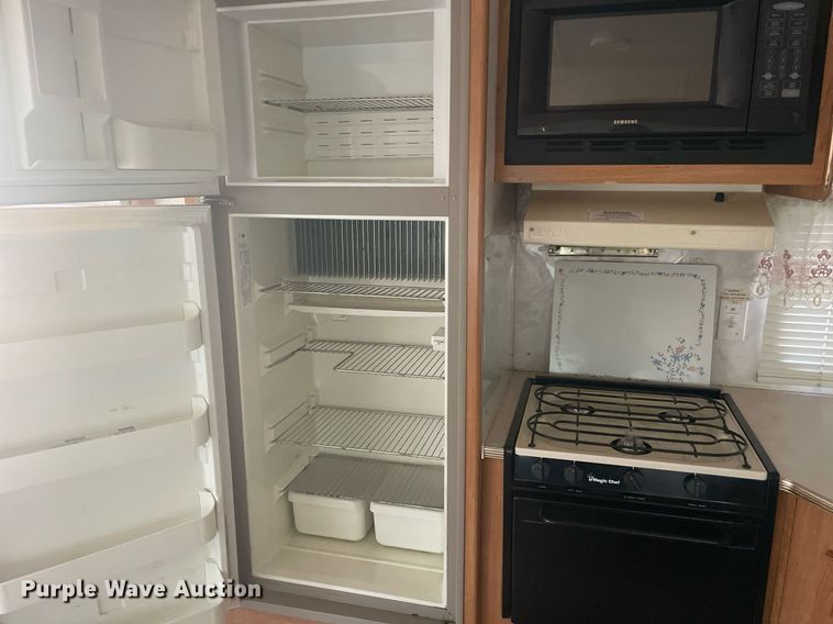 image for item DQ3120 1998 Coachmen Royal 97 RK camper