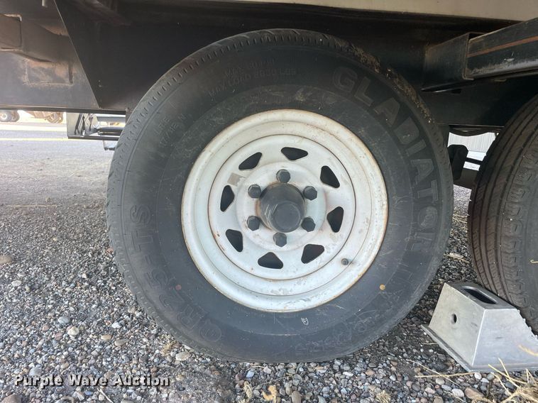 image for item DQ3120 1998 Coachmen Royal 97 RK camper