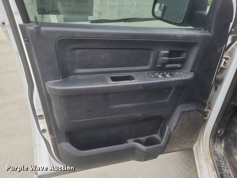 image for item DQ3822 2014 Dodge Ram 1500 Quad Cab pickup truck