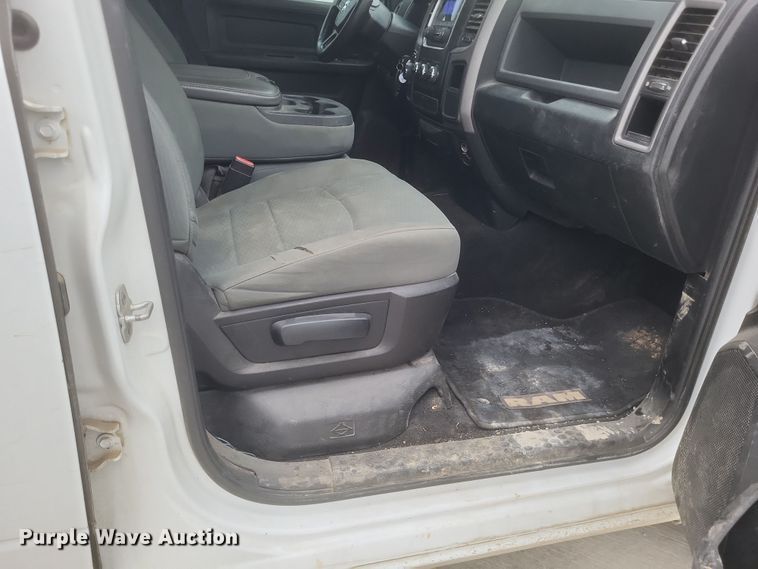 image for item DQ3822 2014 Dodge Ram 1500 Quad Cab pickup truck