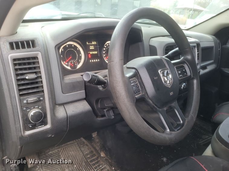 image for item DQ3824 2016 Dodge  Ram 1500 Quad Cab pickup truck