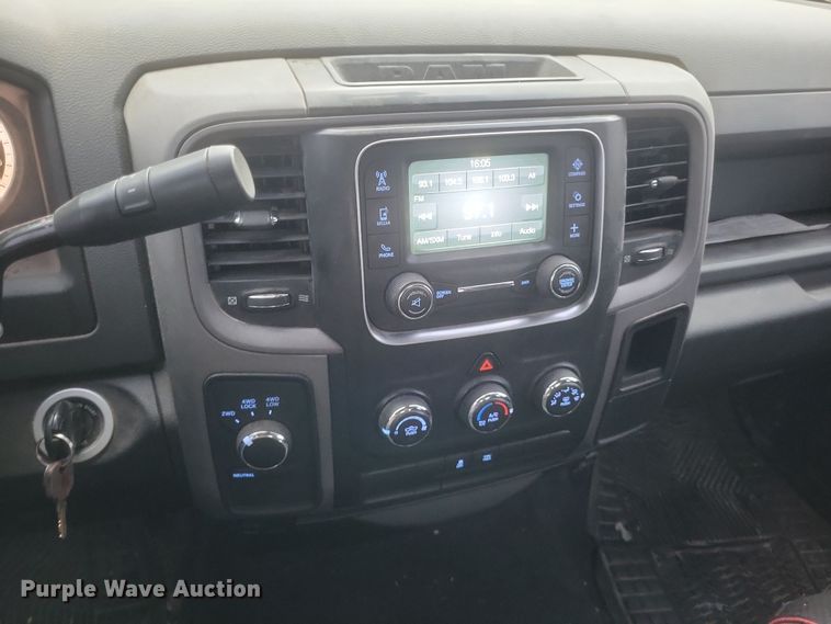 image for item DQ3824 2016 Dodge  Ram 1500 Quad Cab pickup truck