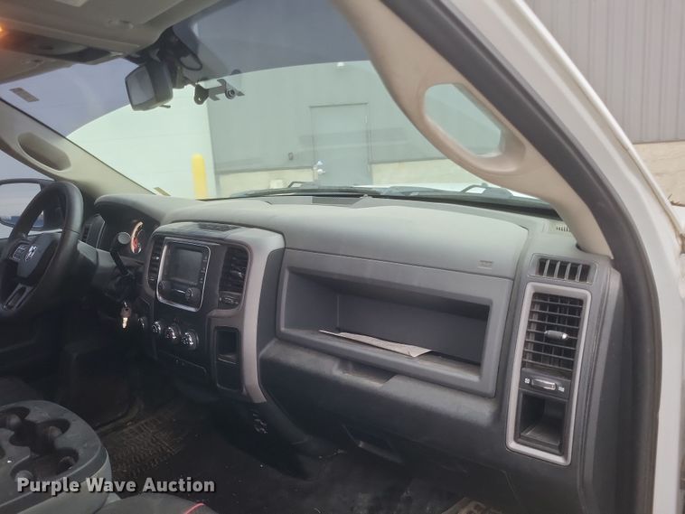 image for item DQ3824 2016 Dodge  Ram 1500 Quad Cab pickup truck