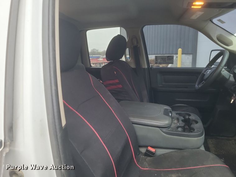 image for item DQ3824 2016 Dodge  Ram 1500 Quad Cab pickup truck