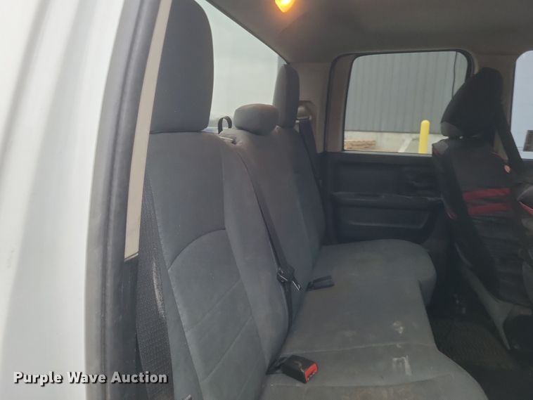 image for item DQ3824 2016 Dodge  Ram 1500 Quad Cab pickup truck