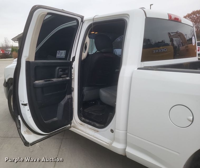 image for item DQ3824 2016 Dodge  Ram 1500 Quad Cab pickup truck