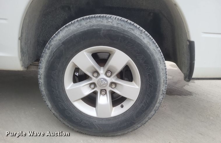 image for item DQ3824 2016 Dodge  Ram 1500 Quad Cab pickup truck