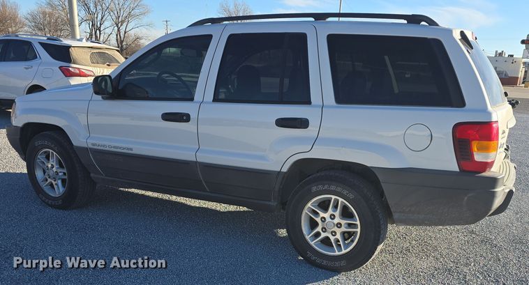 image for item DQ5335 2003 Jeep Grand Cherokee Laredo SUV