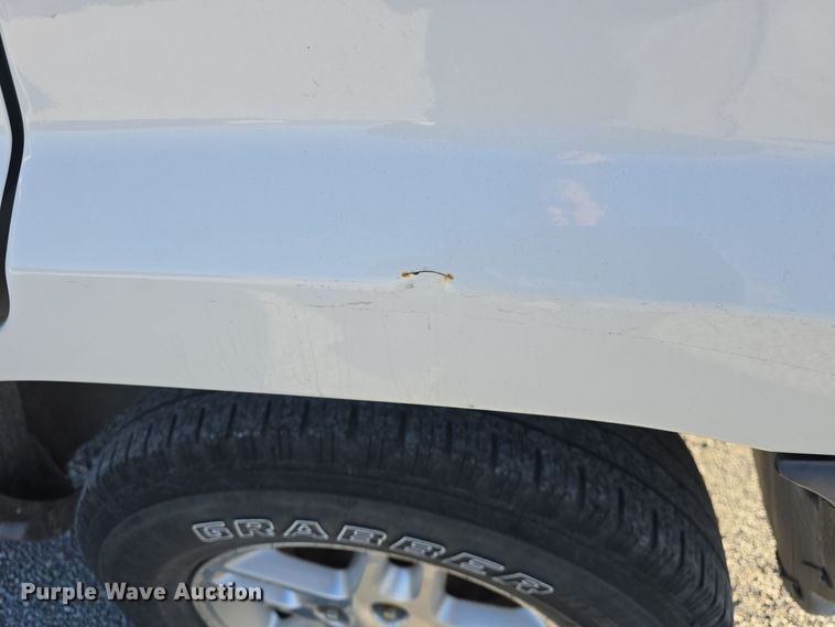 image for item DQ5335 2003 Jeep Grand Cherokee Laredo SUV