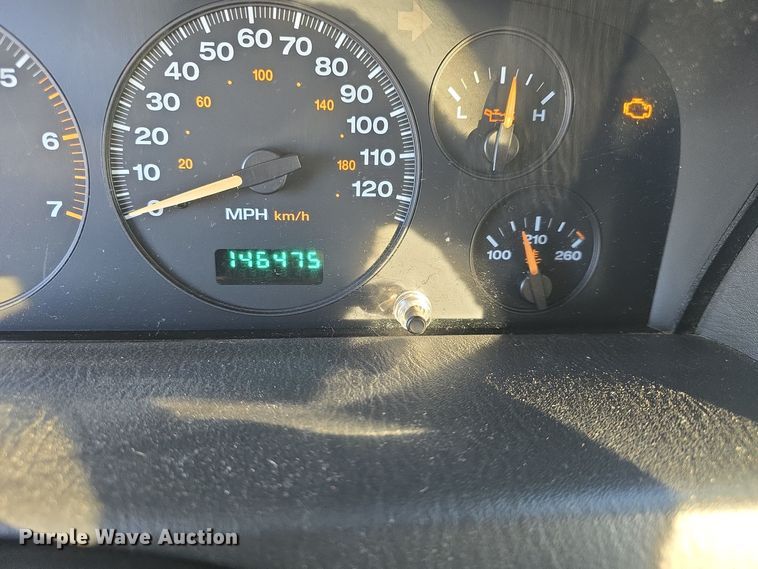 image for item DQ5335 2003 Jeep Grand Cherokee Laredo SUV