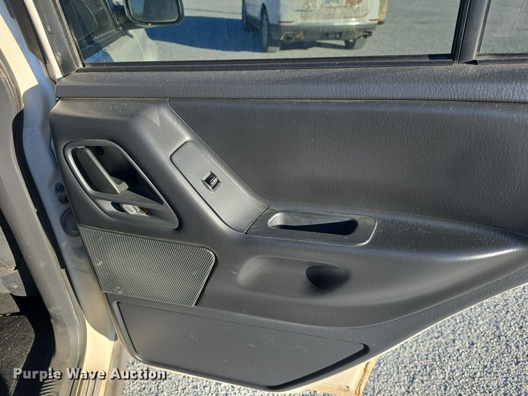 image for item DQ5335 2003 Jeep Grand Cherokee Laredo SUV