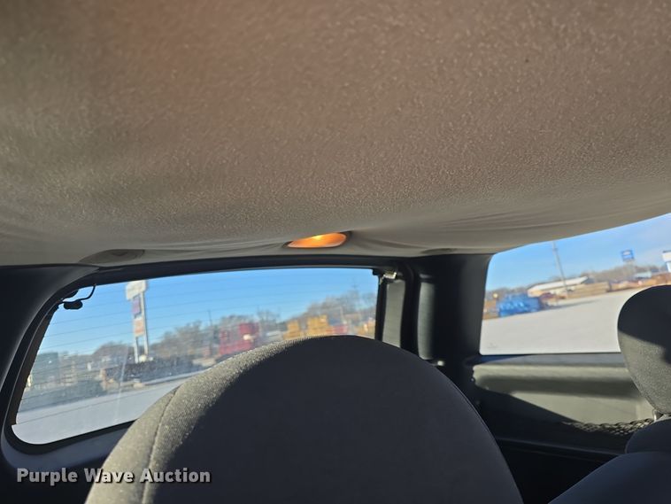 image for item DQ5335 2003 Jeep Grand Cherokee Laredo SUV