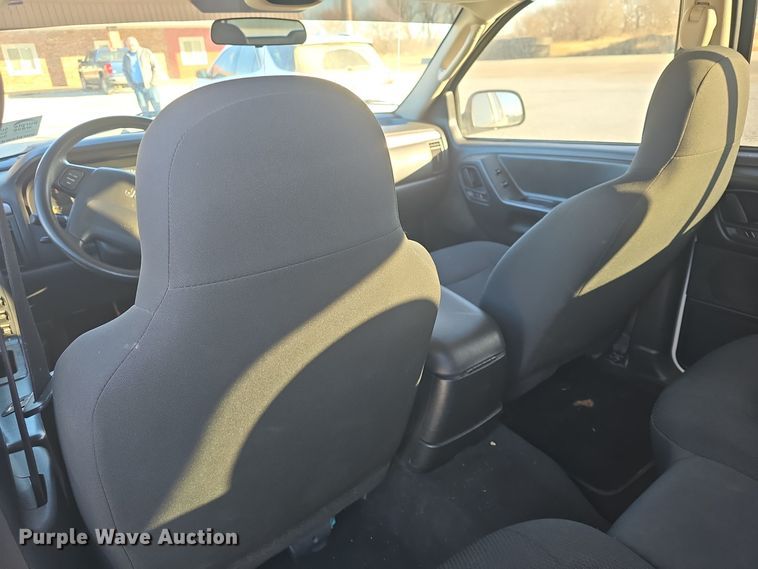 image for item DQ5335 2003 Jeep Grand Cherokee Laredo SUV