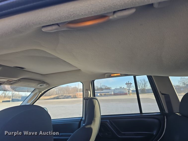 image for item DQ5335 2003 Jeep Grand Cherokee Laredo SUV