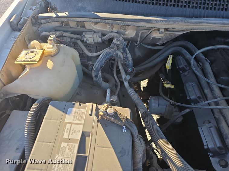 image for item DQ5335 2003 Jeep Grand Cherokee Laredo SUV