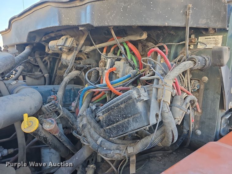 image for item DQ5336 2004 International 7400 dump truck