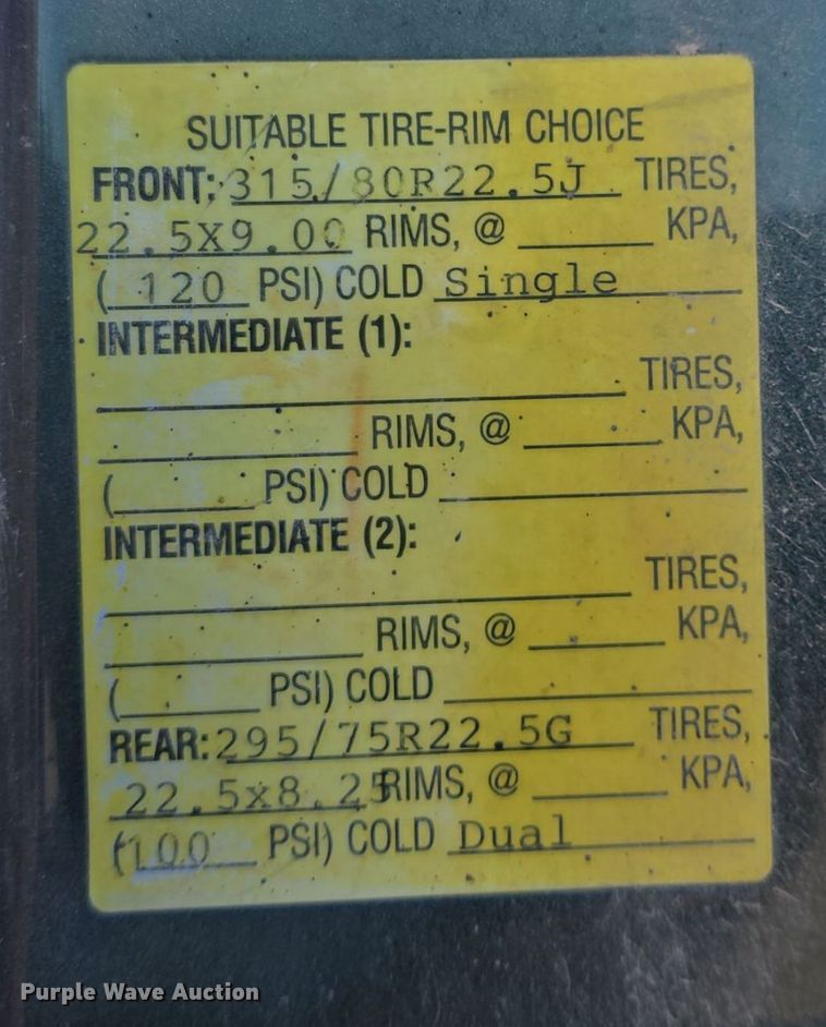 image for item DQ5336 2004 International 7400 dump truck