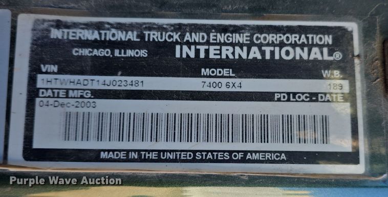 image for item DQ5336 2004 International 7400 dump truck
