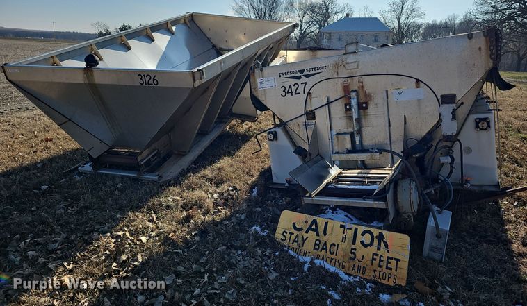 image for item DQ5344 (2) spreaders