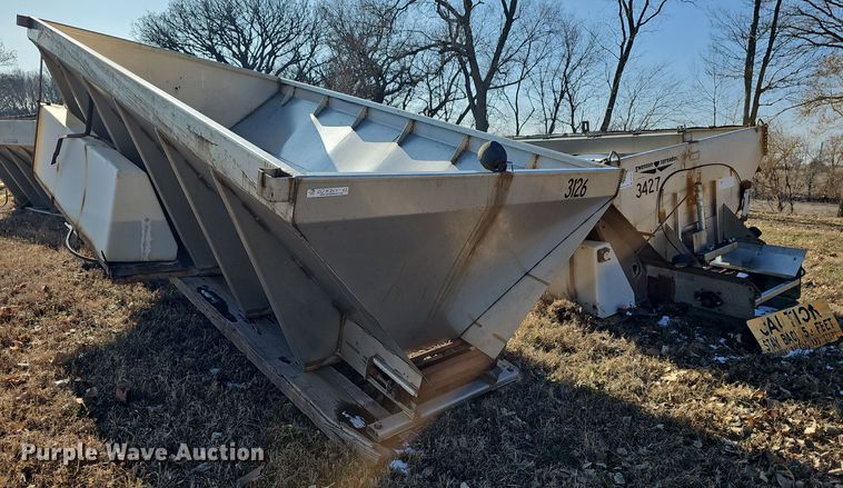 image for item DQ5344 (2) spreaders