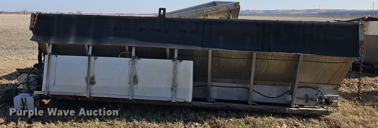 image for item DQ5344 (2) spreaders