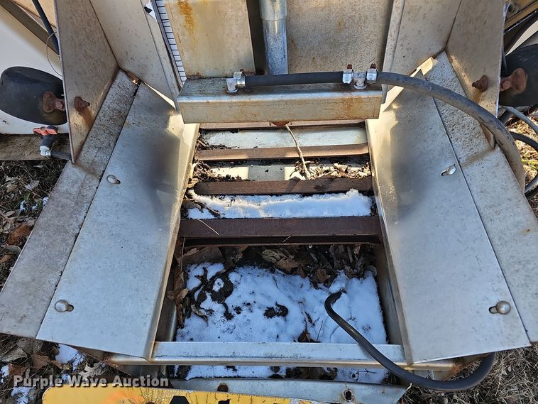 image for item DQ5344 (2) spreaders