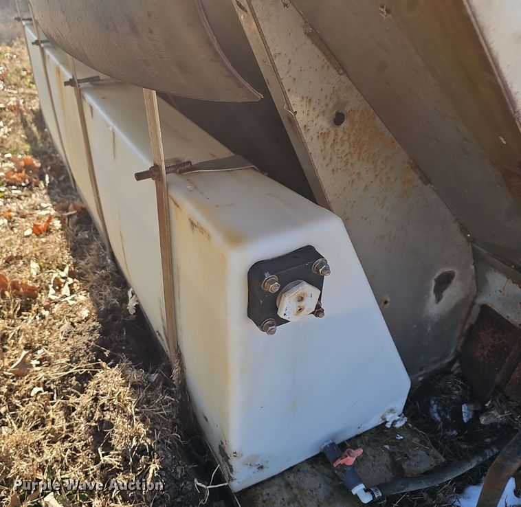 image for item DQ5344 (2) spreaders