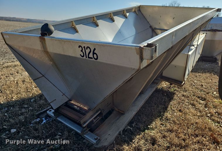 image for item DQ5344 (2) spreaders