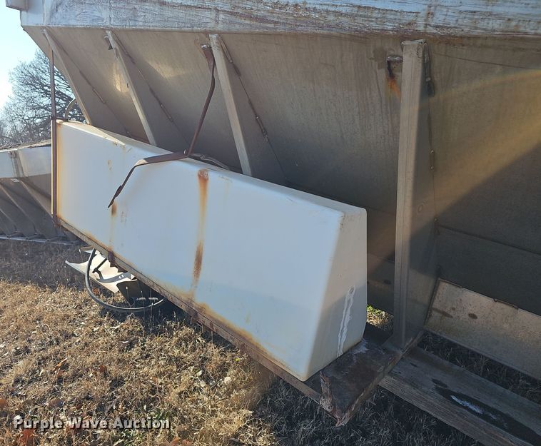 image for item DQ5344 (2) spreaders