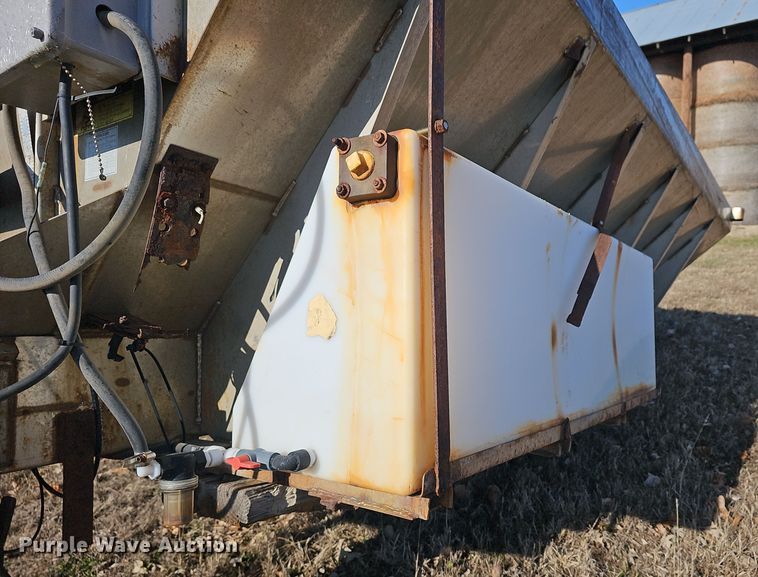 image for item DQ5344 (2) spreaders