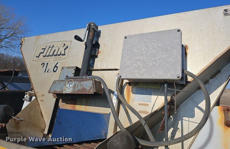 image for item DQ5344 (2) spreaders