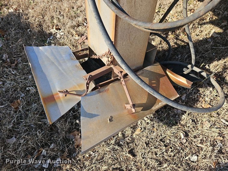 image for item DQ5344 (2) spreaders