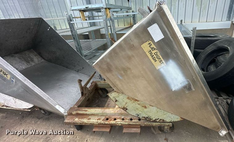 image for item DQ6471 (2) forklift dump hoppers