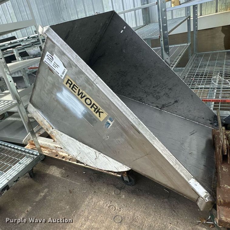 image for item DQ6471 (2) forklift dump hoppers