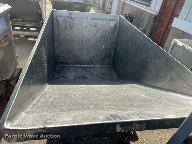 image for item DQ6473 (2) forklift dump hoppers