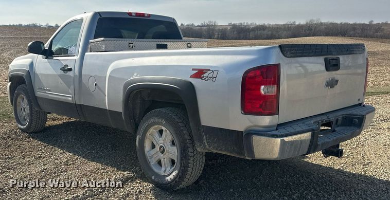 image for item DQ6525 2010 Chevrolet Silverado 1500 pickup truck