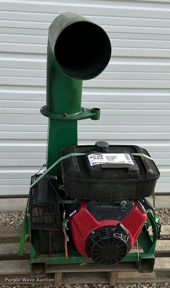 image for item DQ6526 Billy Goat Debris Loader leaf vacuum