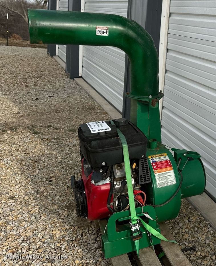 image for item DQ6526 Billy Goat Debris Loader leaf vacuum