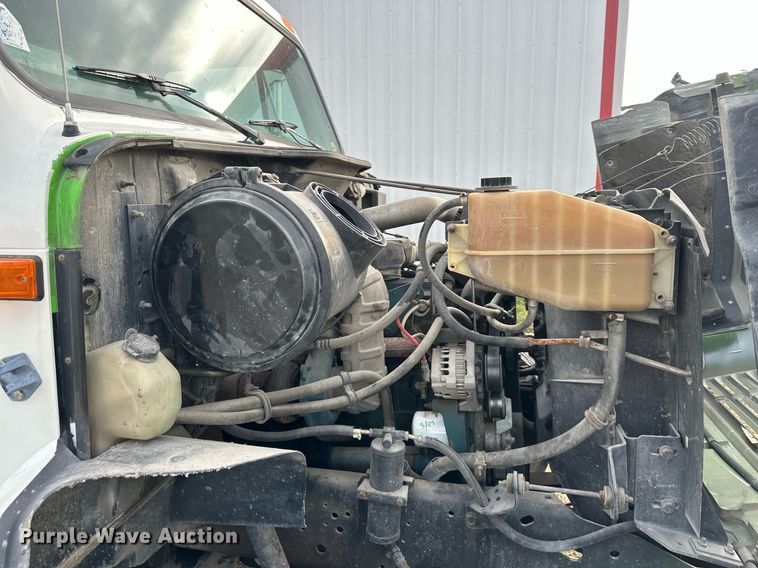 image for item DQ6529 1997 International 4700 tanker fire truck