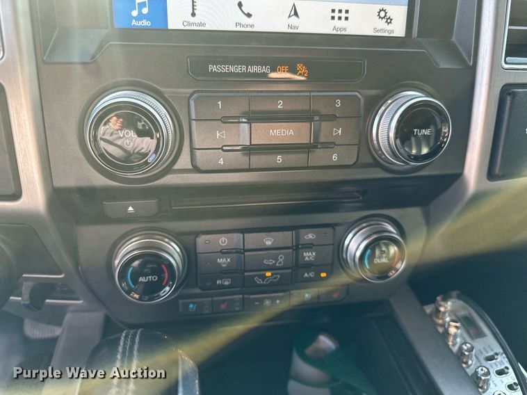 image for item DR0963 2018 Ford F150  SuperCrew pickup truck