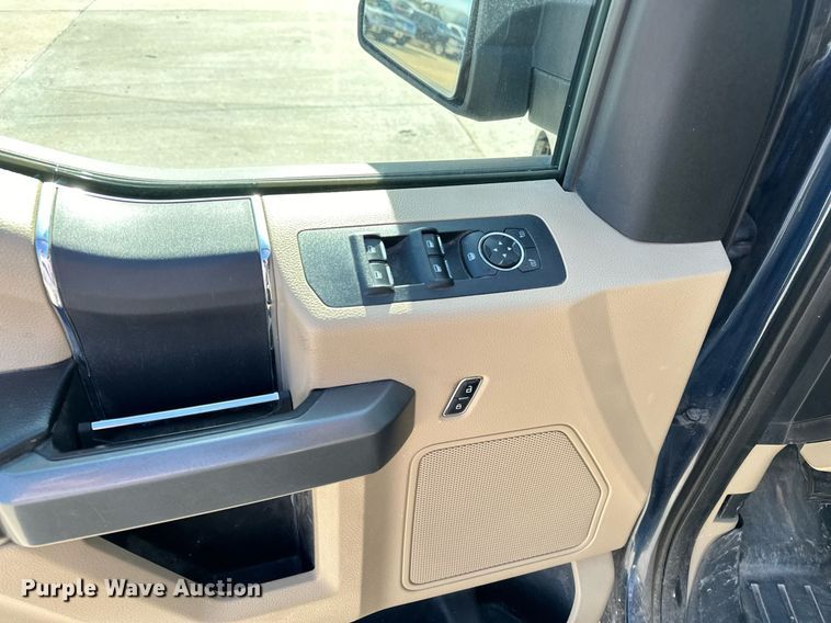 image for item DR0964 2016 Ford F150 SuperCrew pickup truck