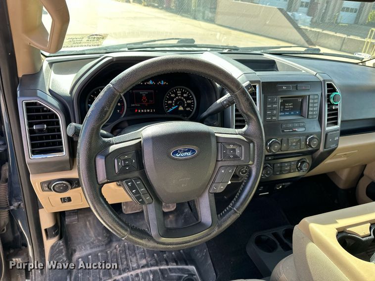 image for item DR0964 2016 Ford F150 SuperCrew pickup truck